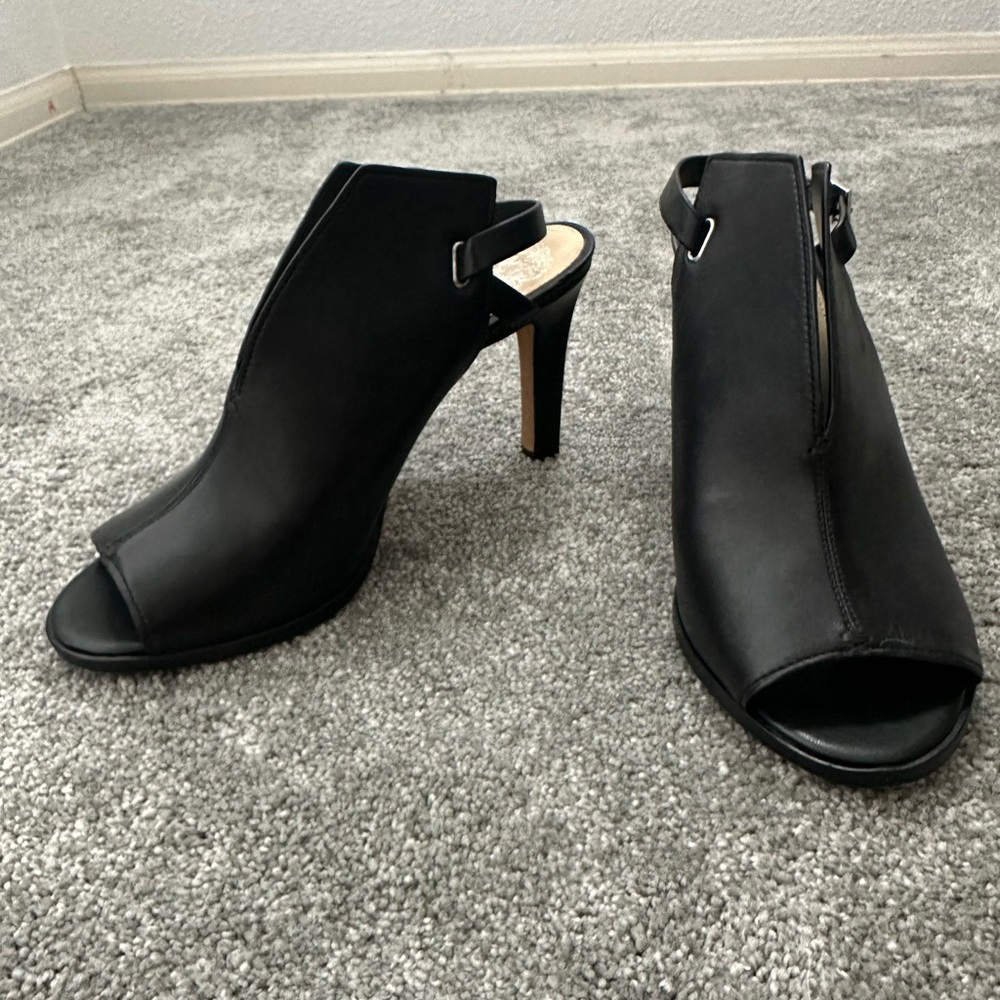 Black Vince Camuto heels